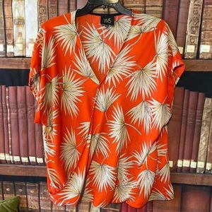 W5 tropical palm frond top crossover